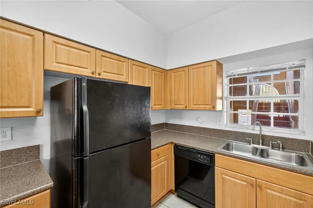 950 Hancock Creek South Boulevard Cape Coral FL 33909