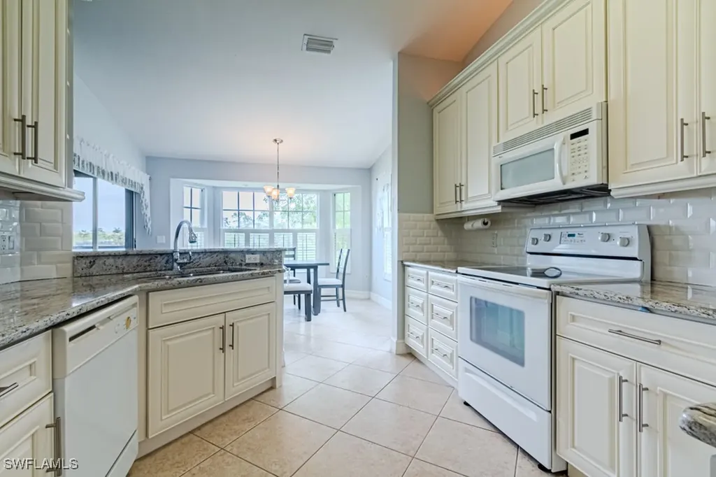 6015 Pinnacle Lane Naples FL 34110