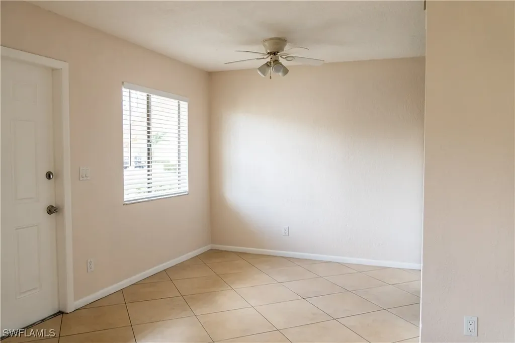 4627 Bayshore Drive Naples FL 34112