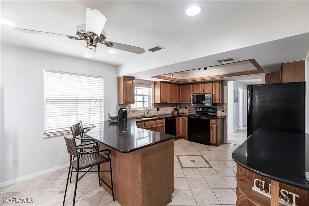 1912 Sheffield Avenue Marco Island FL 34145
