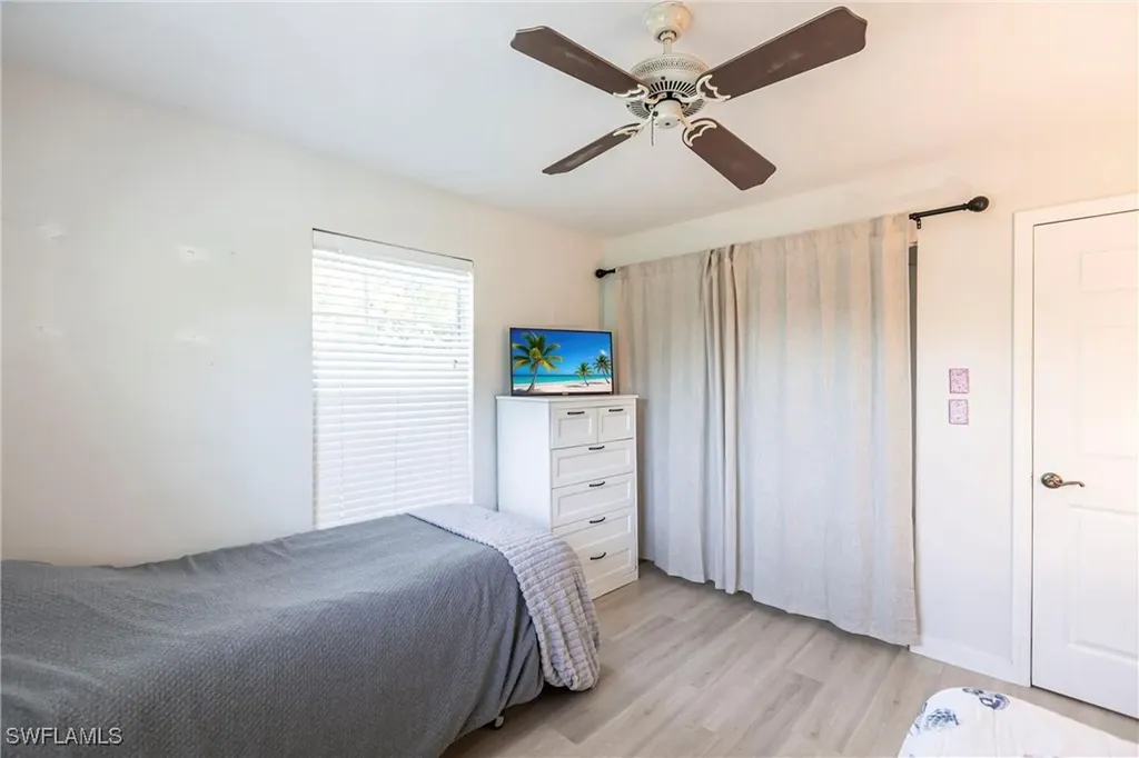 1912 Sheffield Avenue Marco Island FL 34145