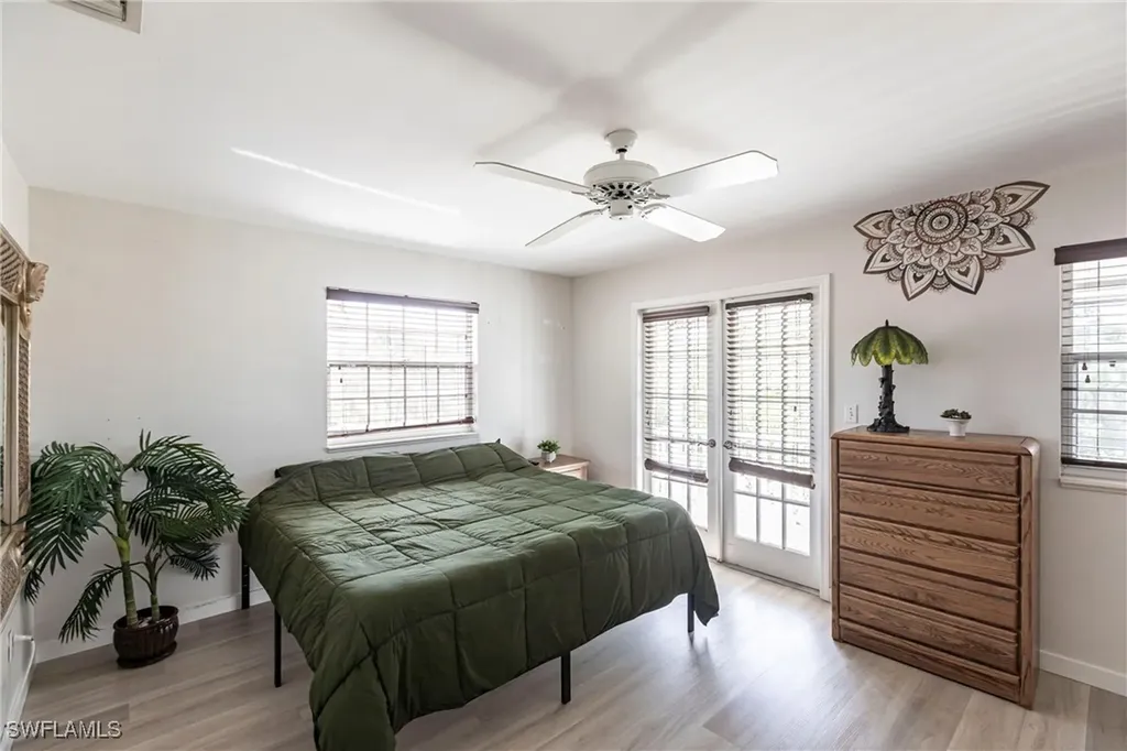 1912 Sheffield Avenue Marco Island FL 34145