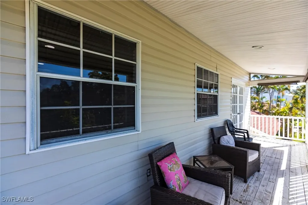 1912 Sheffield Avenue Marco Island FL 34145