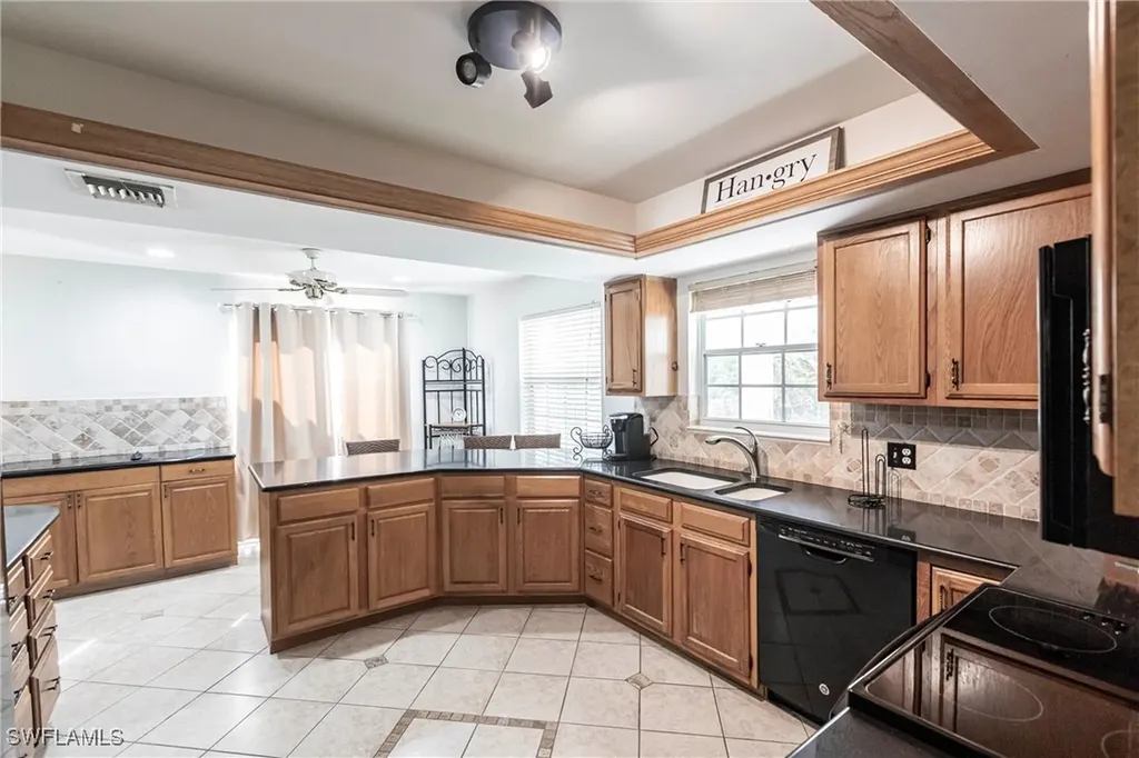 1912 Sheffield Avenue Marco Island FL 34145