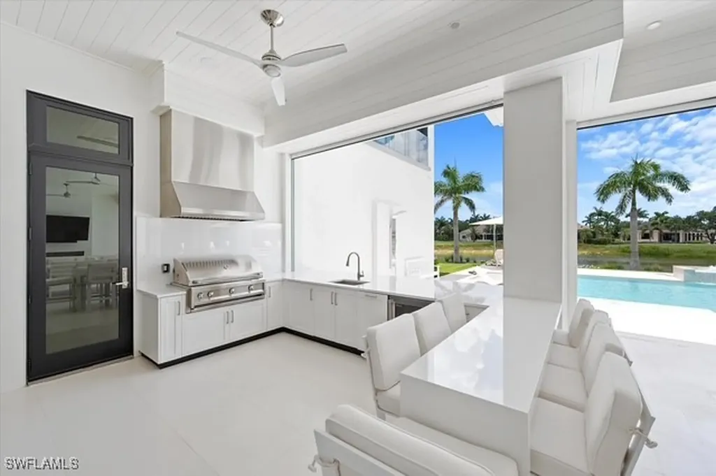 6285 Highcroft Drive Naples FL 34119