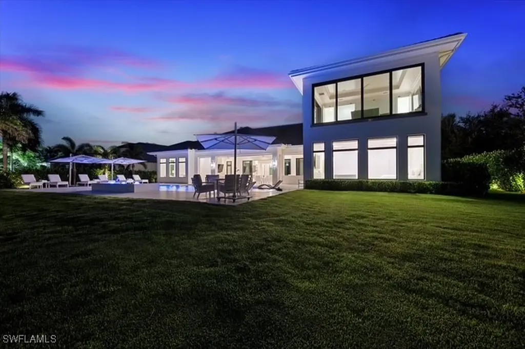 6285 Highcroft Drive Naples FL 34119