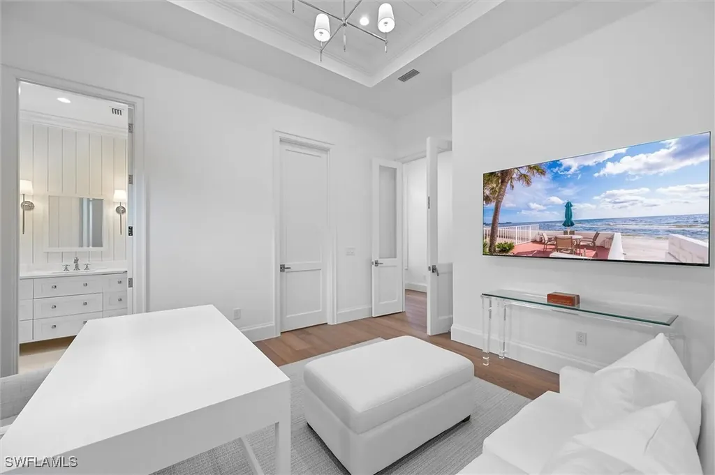 6285 Highcroft Drive Naples FL 34119