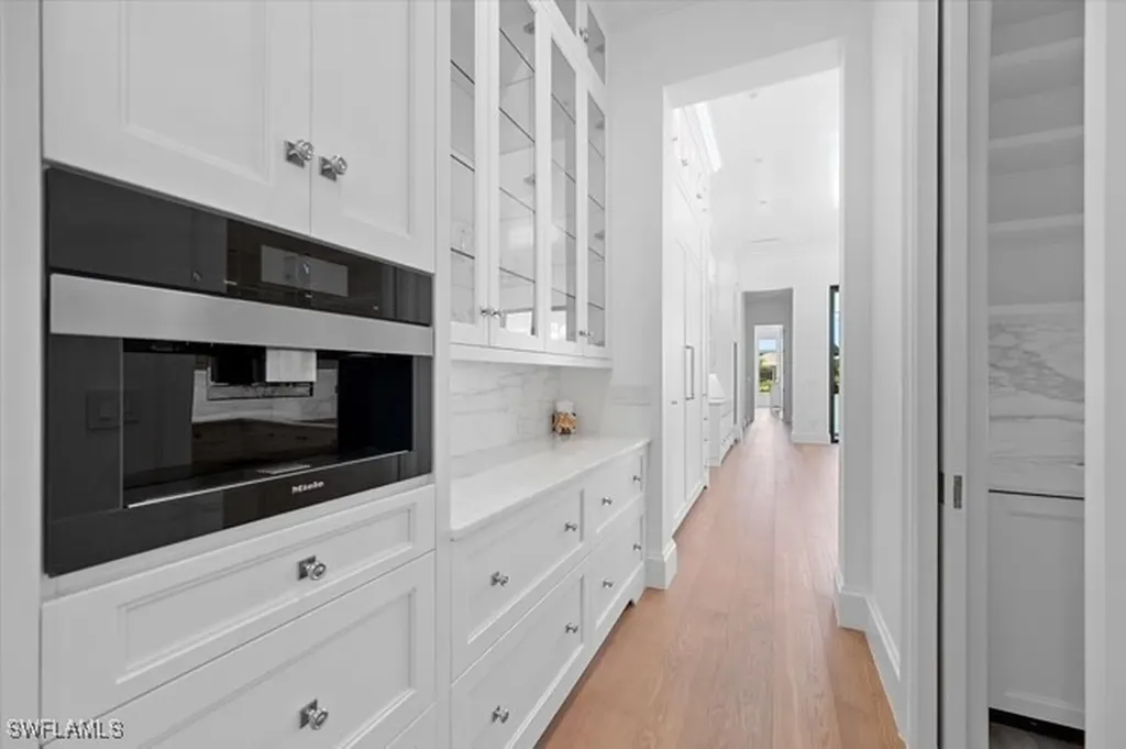 6285 Highcroft Drive Naples FL 34119