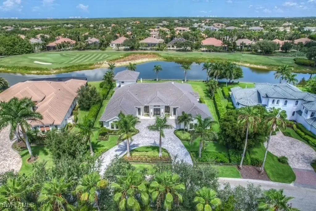 6285 Highcroft Drive Naples FL 34119