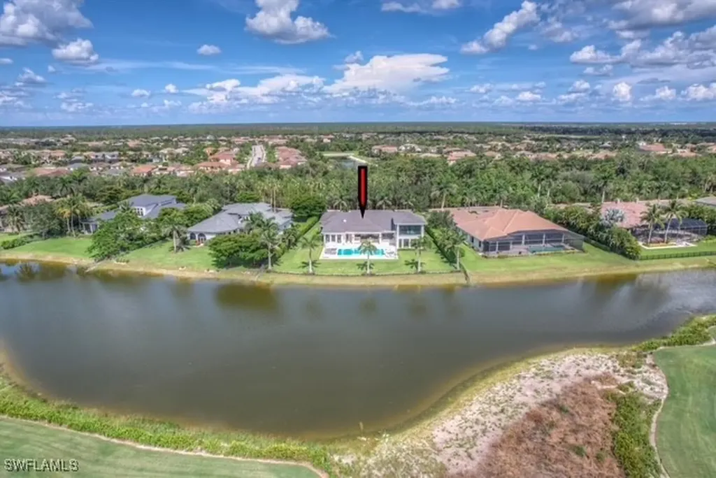 6285 Highcroft Drive Naples FL 34119