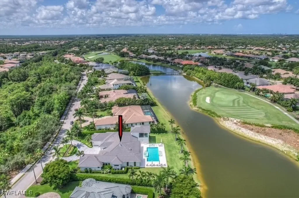 6285 Highcroft Drive Naples FL 34119