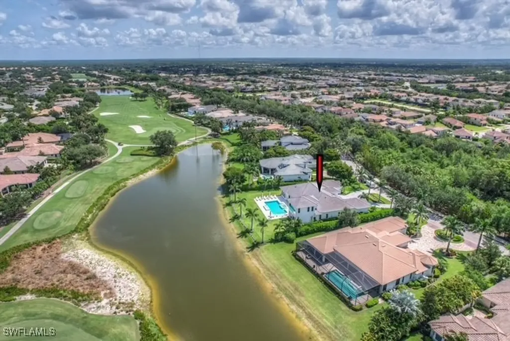 6285 Highcroft Drive Naples FL 34119