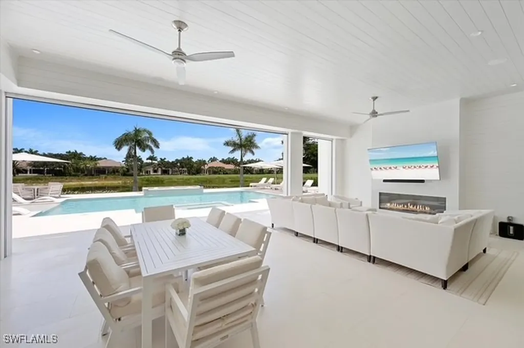 6285 Highcroft Drive Naples FL 34119