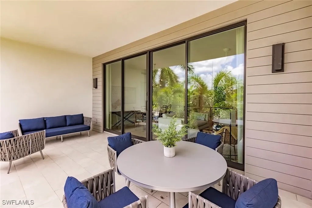 850 Central Avenue Naples FL 34135