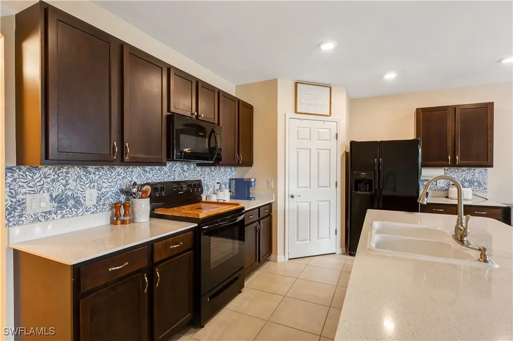 2721 Foralesca Court Cape Coral FL 33909