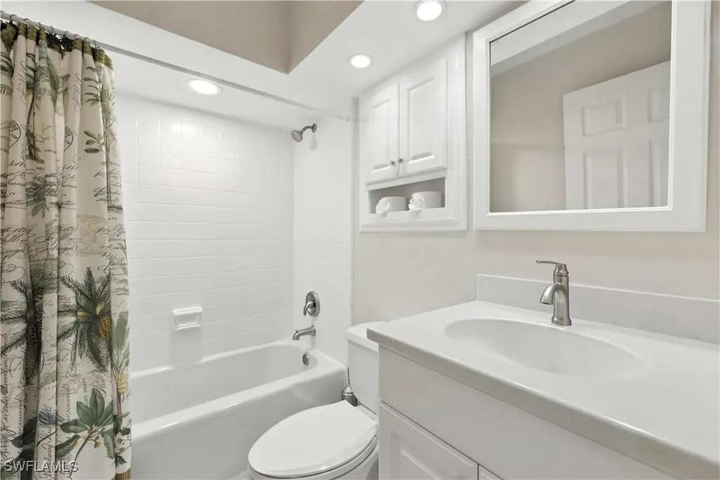 26000 Hickory Boulevard Bonita Springs FL 34134