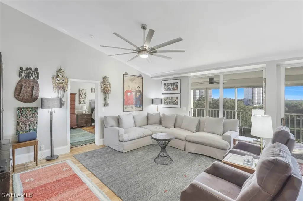360 Horse Creek Drive Naples FL 34110