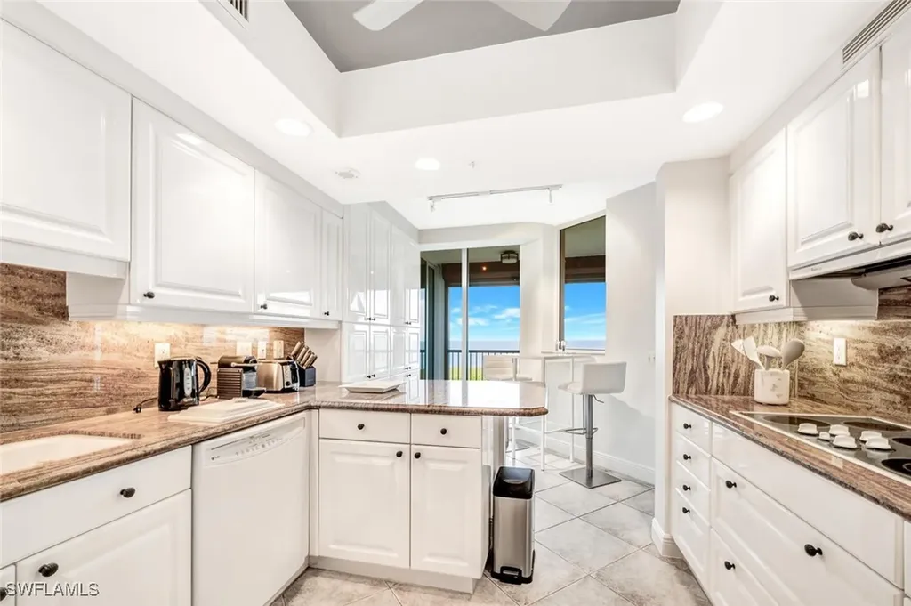 7225 Pelican Bay Boulevard Naples FL 34108