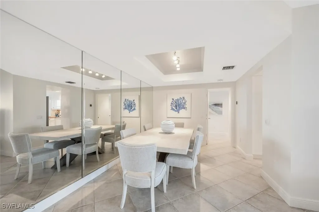 7225 Pelican Bay Boulevard Naples FL 34108