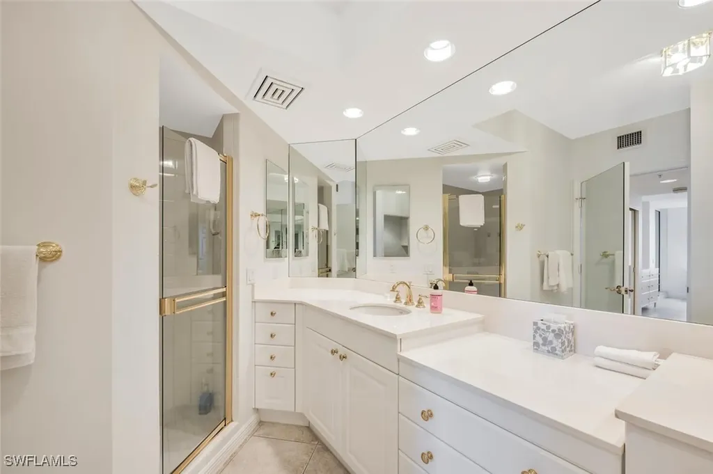 7225 Pelican Bay Boulevard Naples FL 34108