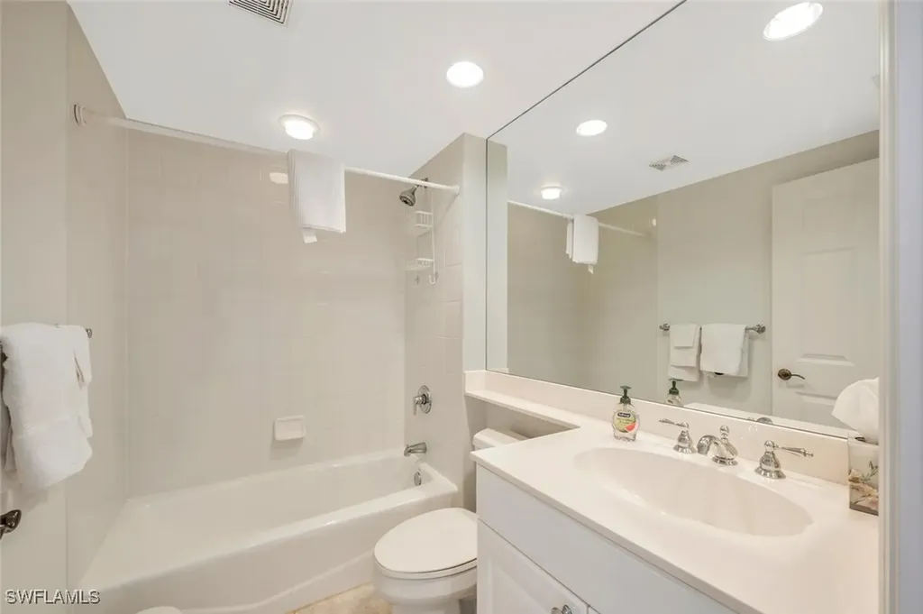 7225 Pelican Bay Boulevard Naples FL 34108