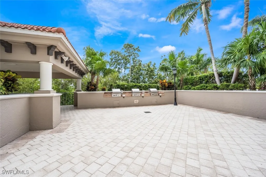 7225 Pelican Bay Boulevard Naples FL 34108