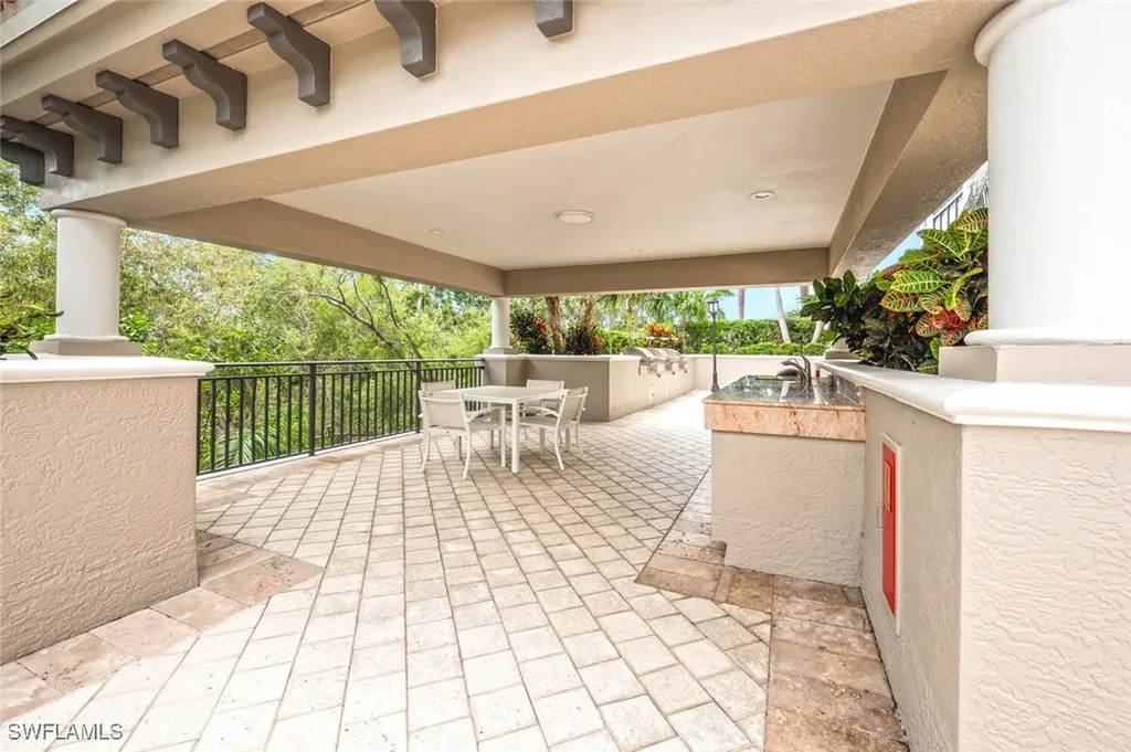 7225 Pelican Bay Boulevard Naples FL 34108