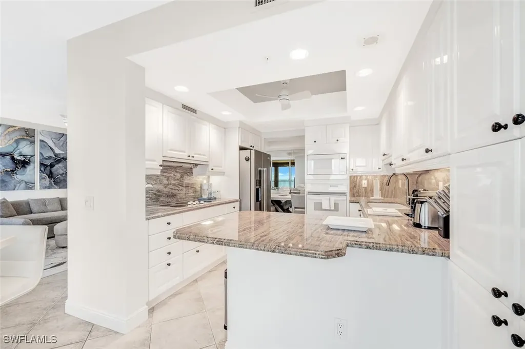 7225 Pelican Bay Boulevard Naples FL 34108