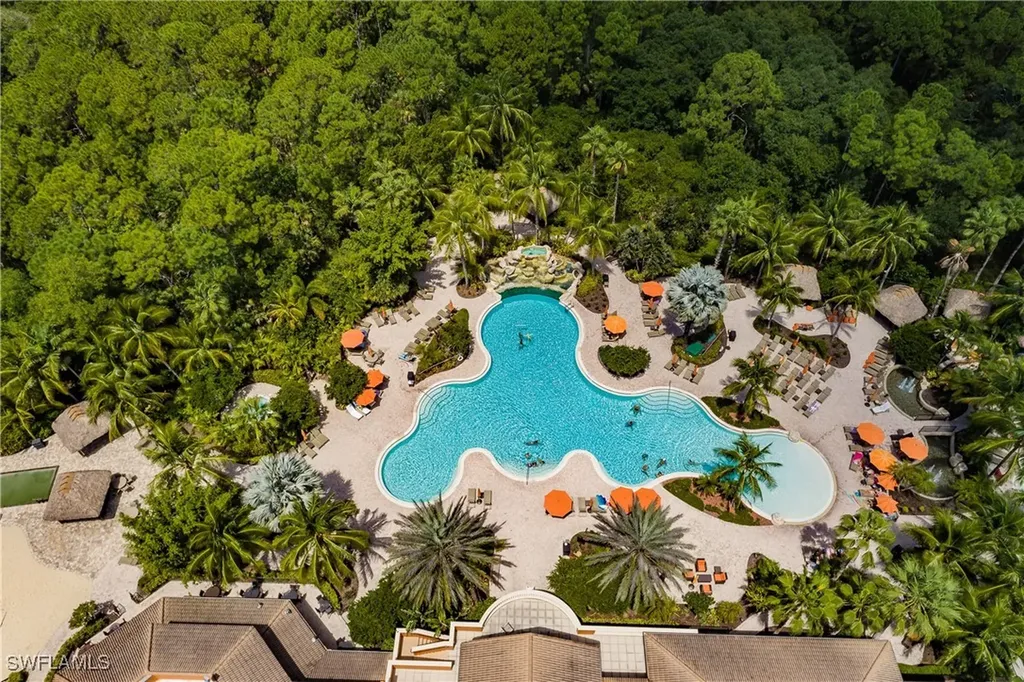 9111 Capistrano Street S Naples FL 34113