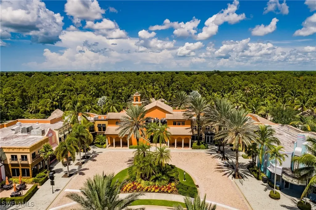 9111 Capistrano Street S Naples FL 34113