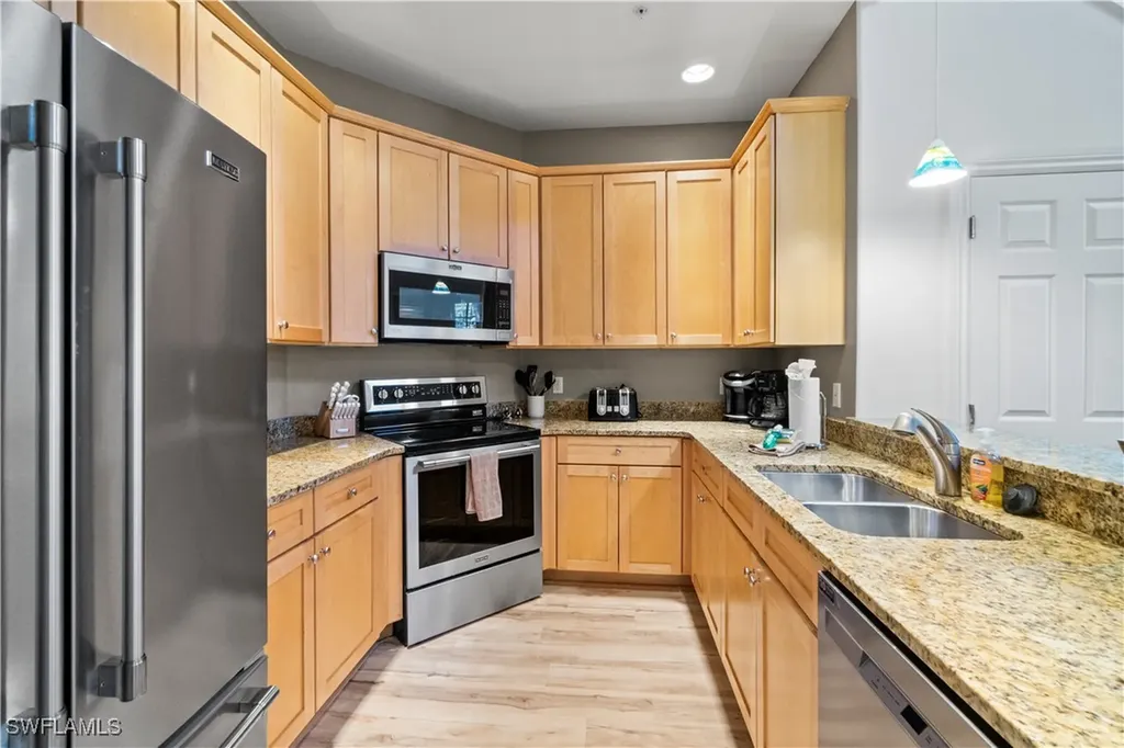 9111 Capistrano Street S Naples FL 34113