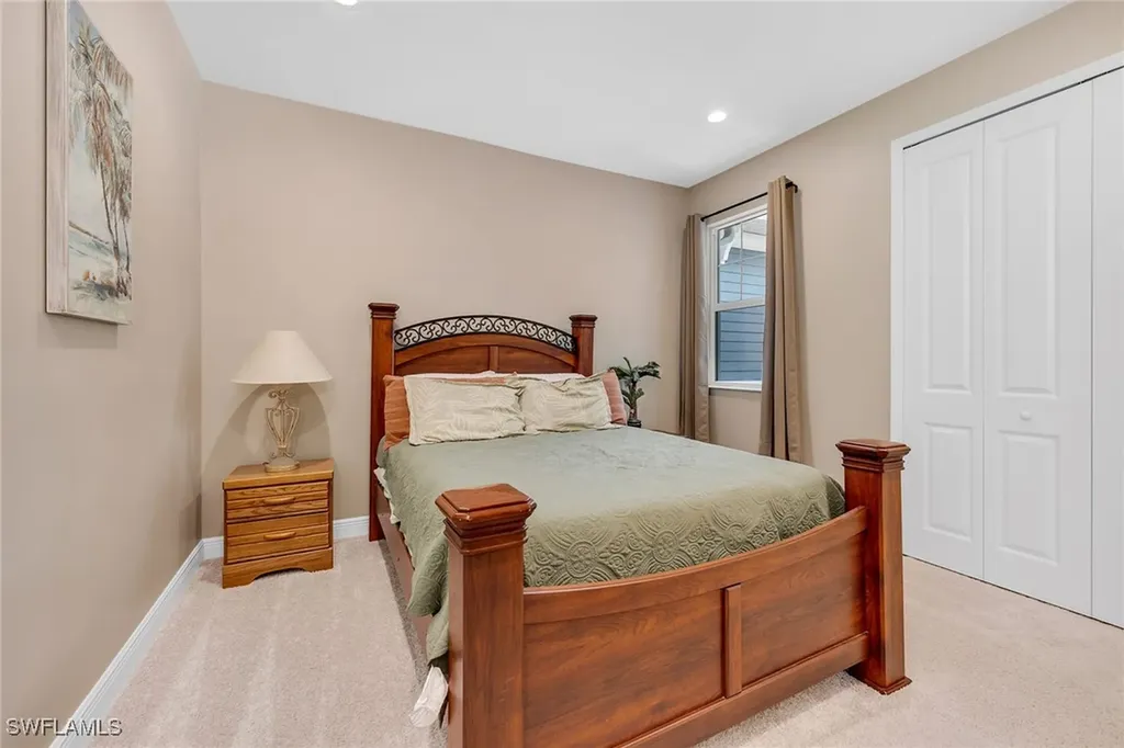 2543 Seychelles Drive Naples FL 34112