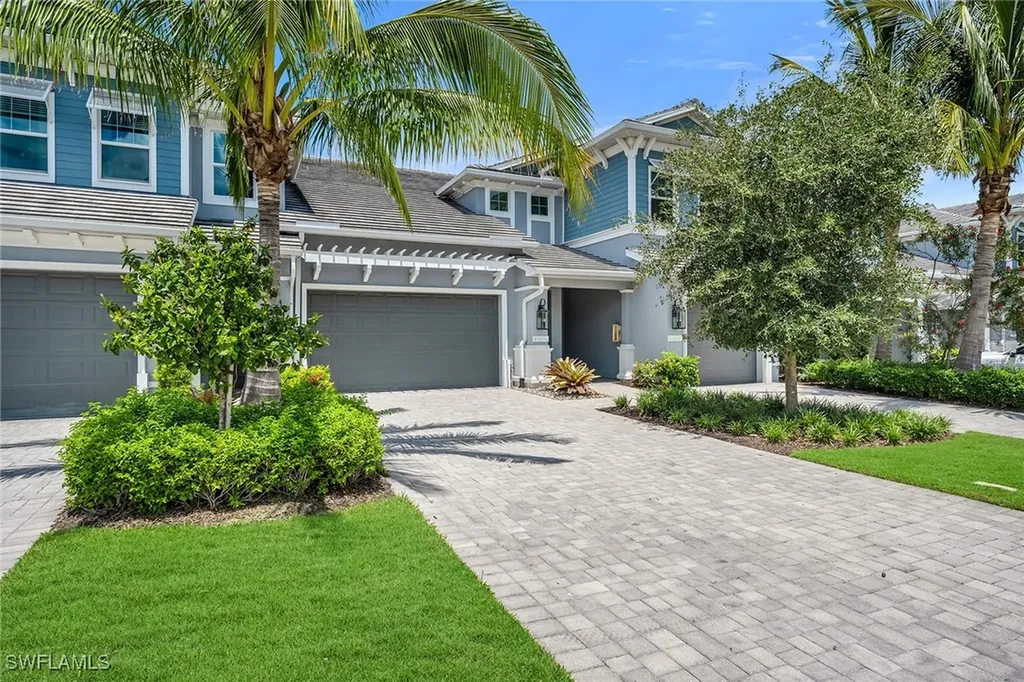 2543 Seychelles Drive Naples FL 34112