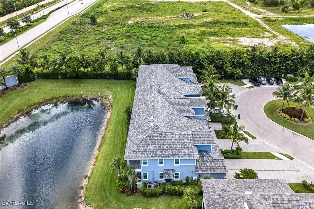 2543 Seychelles Drive Naples FL 34112