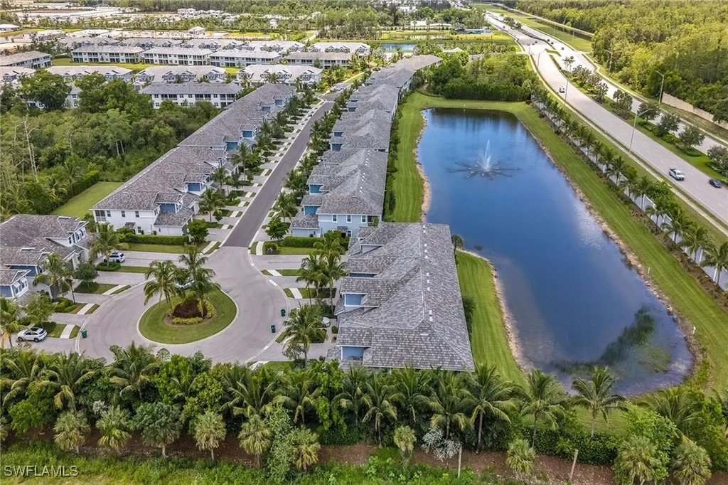 2543 Seychelles Drive Naples FL 34112