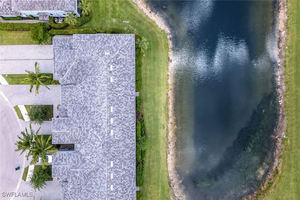 2543 Seychelles Drive Naples FL 34112