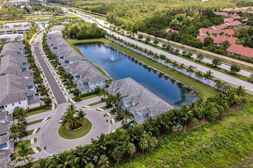 2543 Seychelles Drive Naples FL 34112