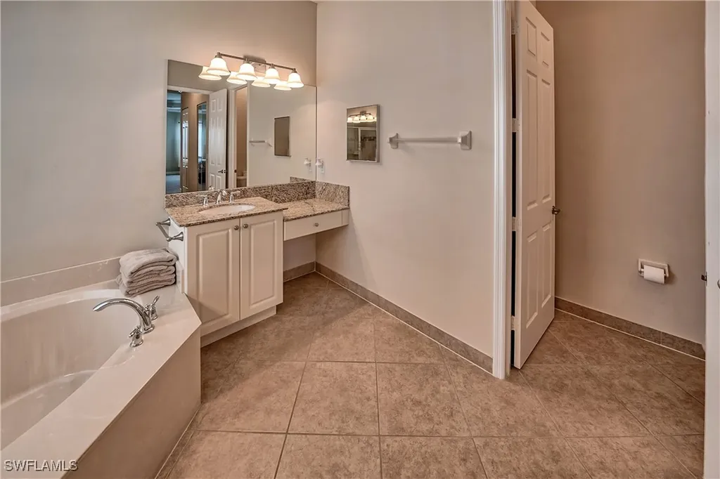 6623 Monterey Point Naples FL 34105