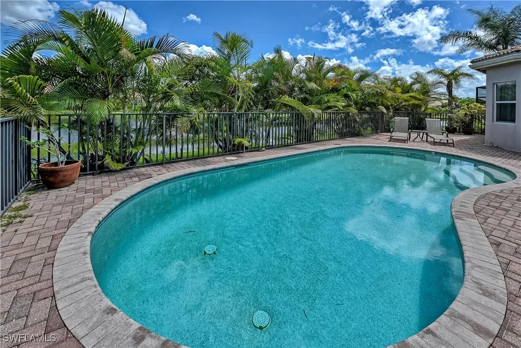 6623 Monterey Point Naples FL 34105
