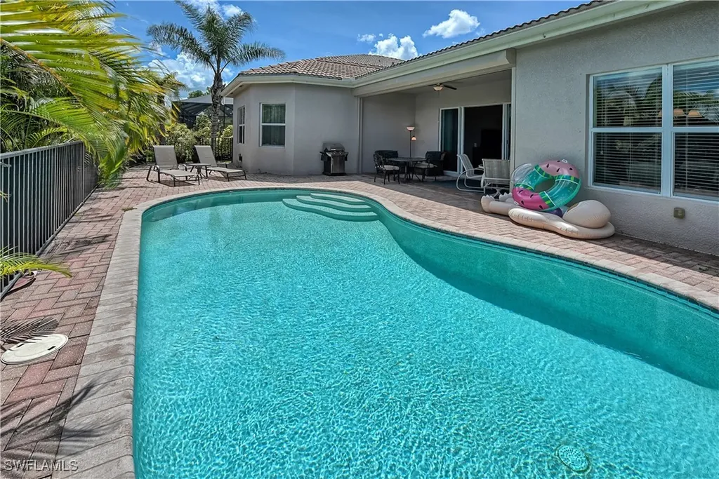 6623 Monterey Point Naples FL 34105