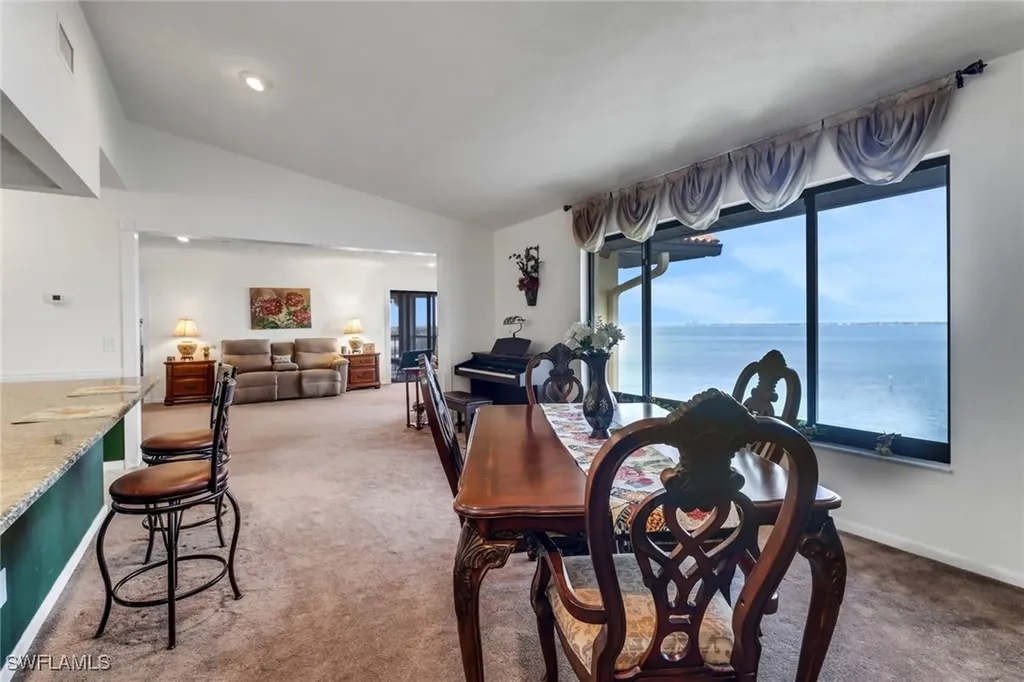 4015 SE 20th Place Cape Coral FL 33904