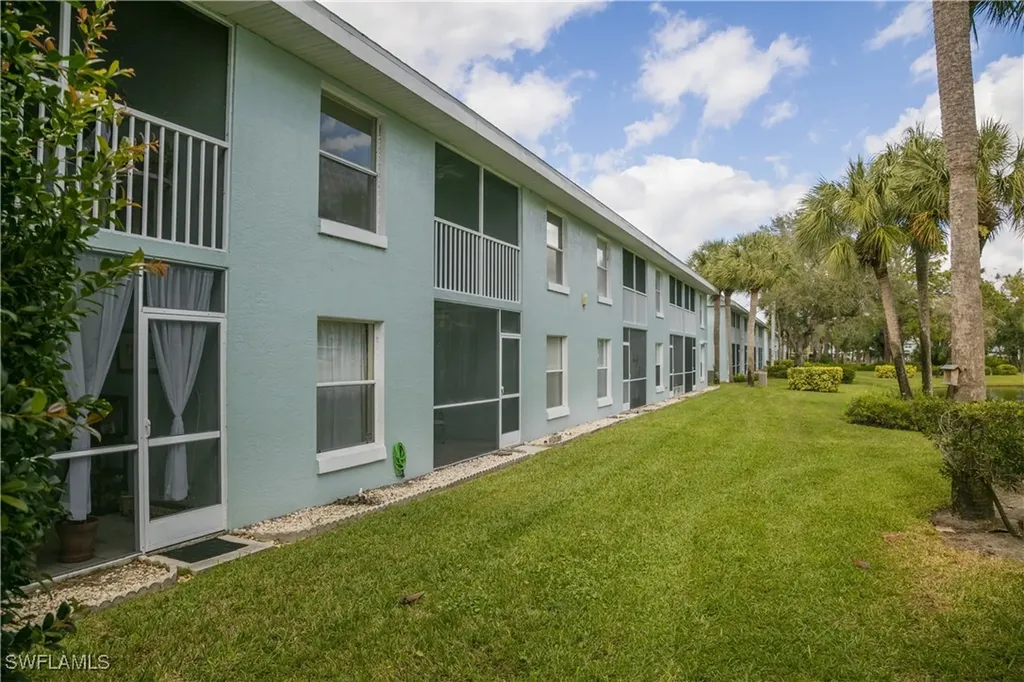 113 Wading Bird Circle Naples FL 34110