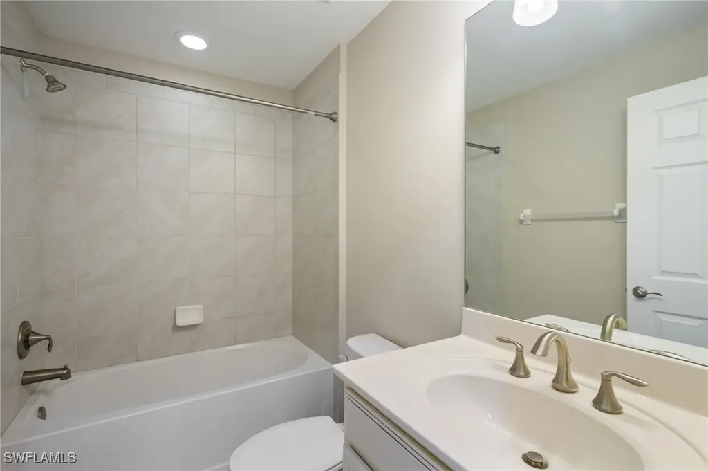 12573 Laurel Cove Drive Fort Myers FL 33913