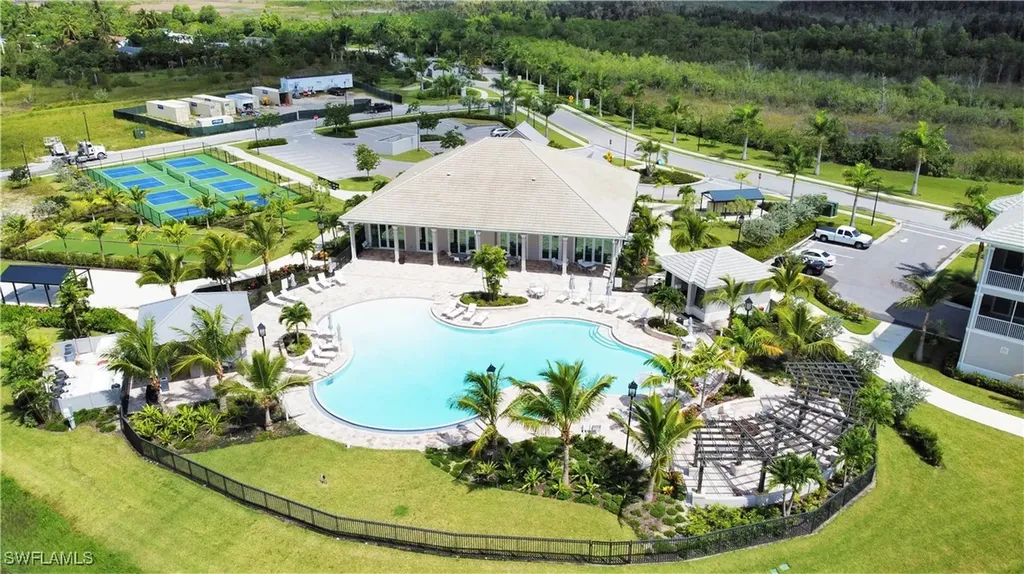 178 Indies Drive E Naples FL 34114