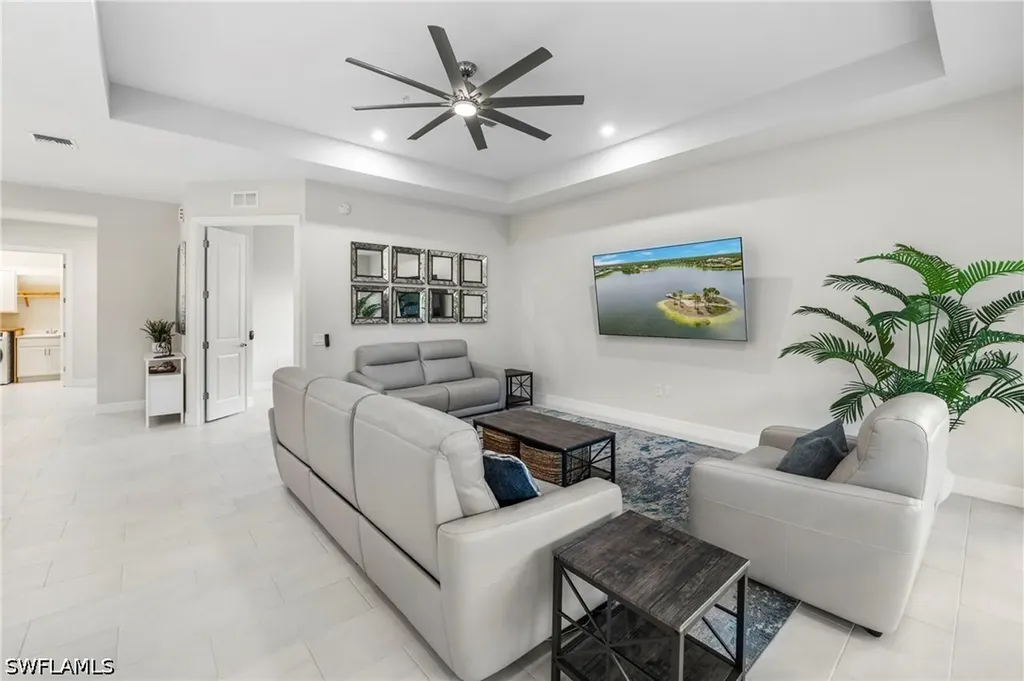 178 Indies Drive E Naples FL 34114