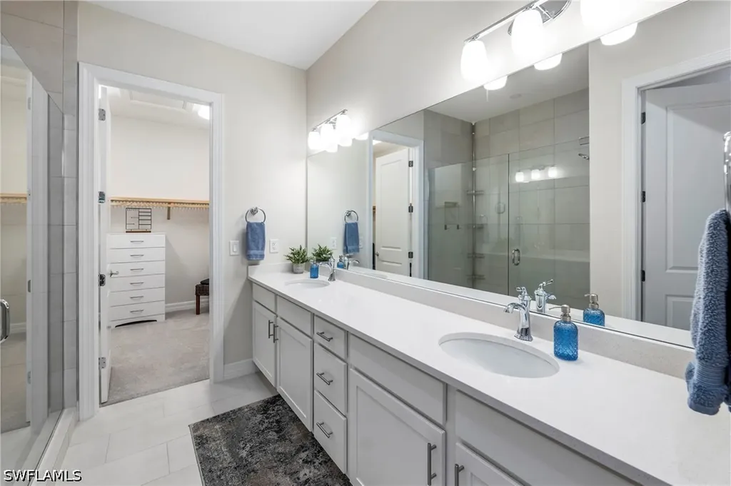 178 Indies Drive E Naples FL 34114