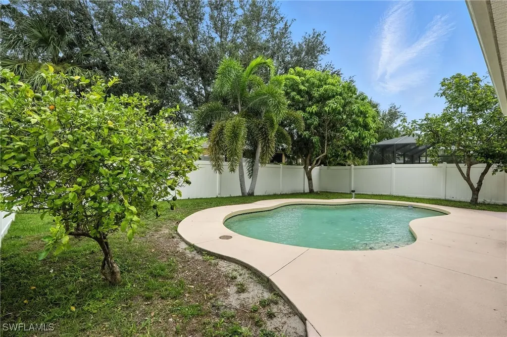10043 Winding River Road Punta Gorda FL 33950