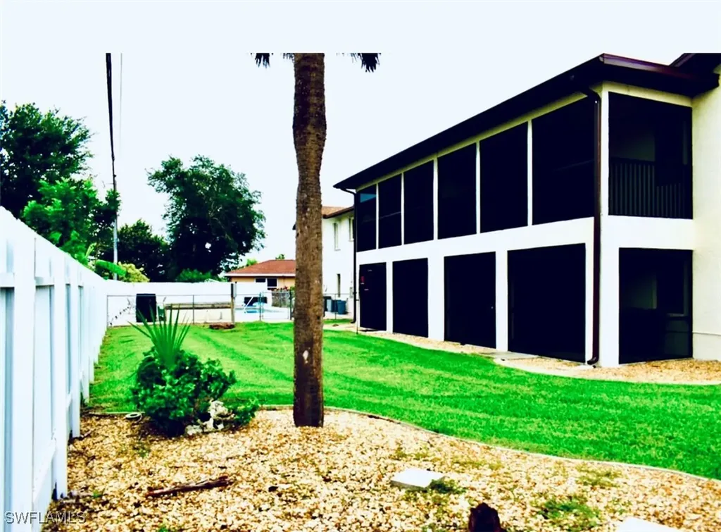 3720 SE 10th Avenue Cape Coral FL 33904