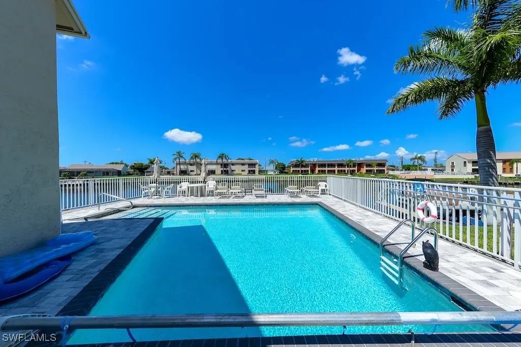 3708 SE 12th Avenue Cape Coral FL 33904