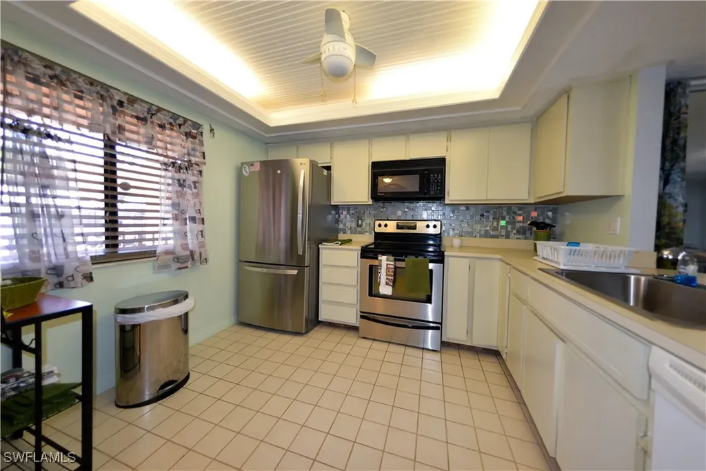 3708 SE 12th Avenue Cape Coral FL 33904